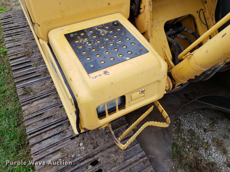 image for item EF9929 2005 John Deere 200C LC excavator