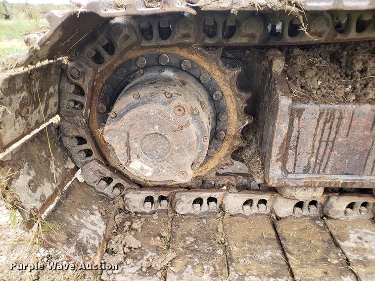 image for item EF9929 2005 John Deere 200C LC excavator