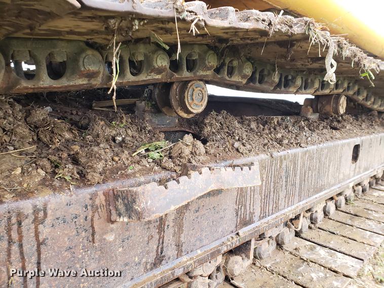 image for item EF9929 2005 John Deere 200C LC excavator