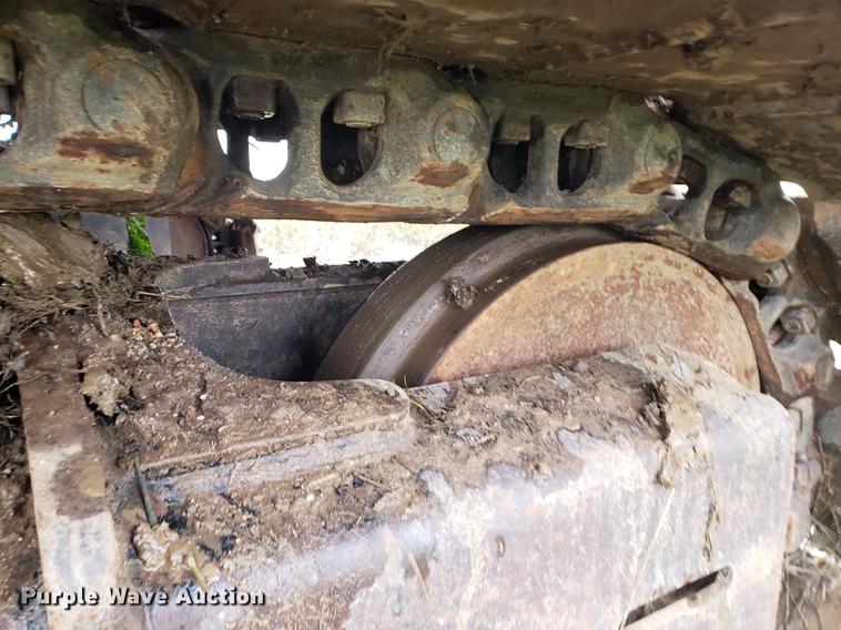 image for item EF9929 2005 John Deere 200C LC excavator