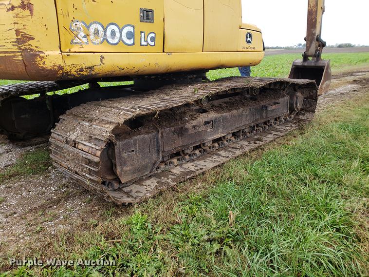 image for item EF9929 2005 John Deere 200C LC excavator
