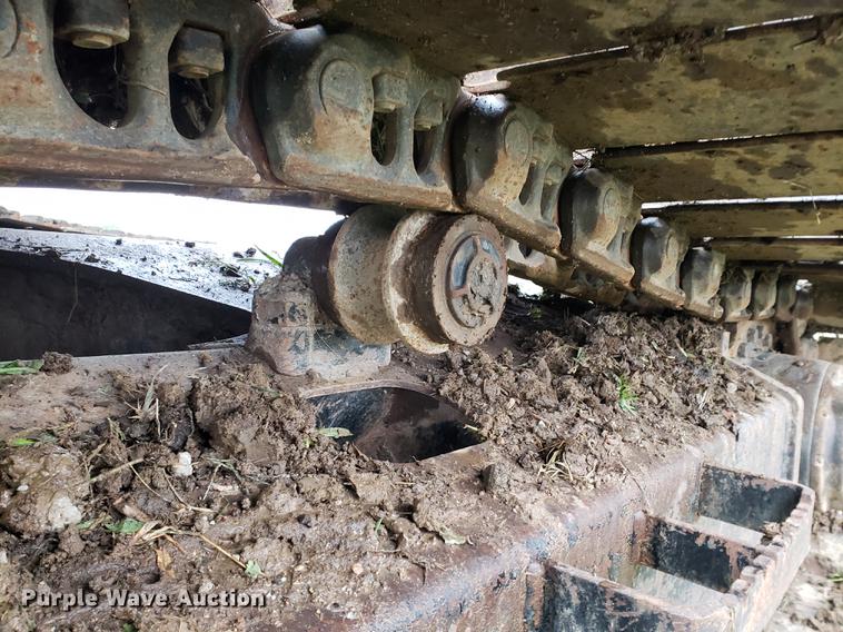 image for item EF9929 2005 John Deere 200C LC excavator