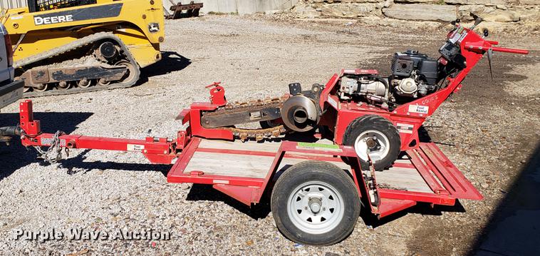 image for item EF9965 2012 Barreto trencher with trailer