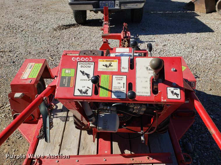 image for item EF9965 2012 Barreto trencher with trailer