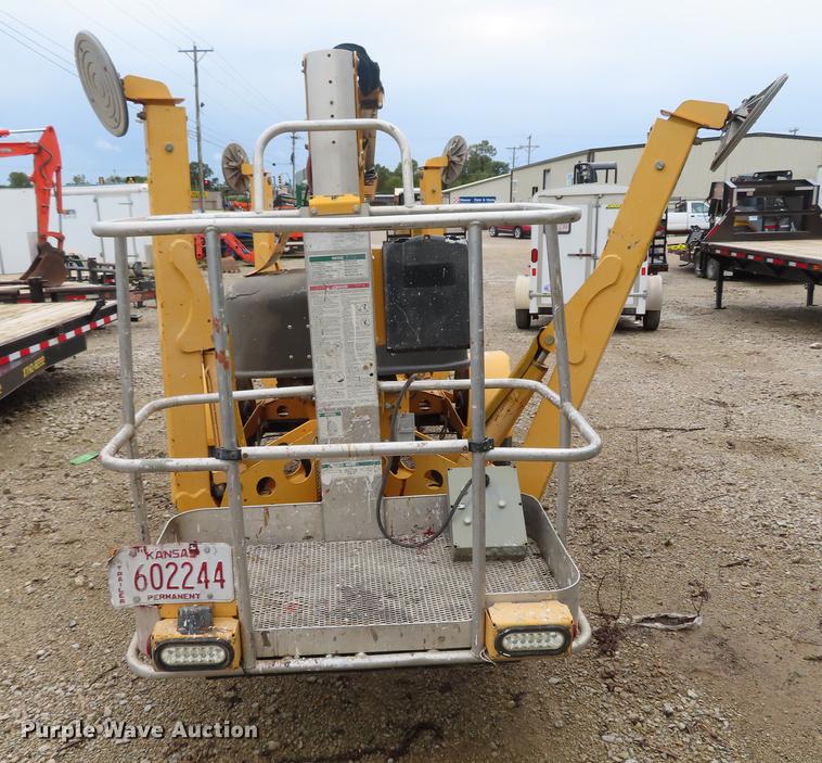 image for item EI9992 2008 Bil-Jax 45270 boom lift