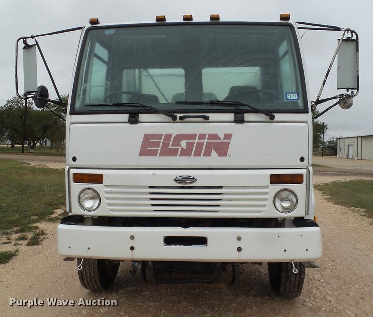 image for item EN9630 2005 Elgin Eagle Series F street sweeper
