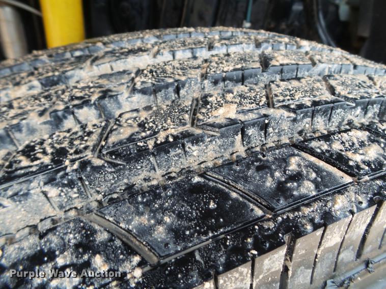 image for item EN9630 2005 Elgin Eagle Series F street sweeper