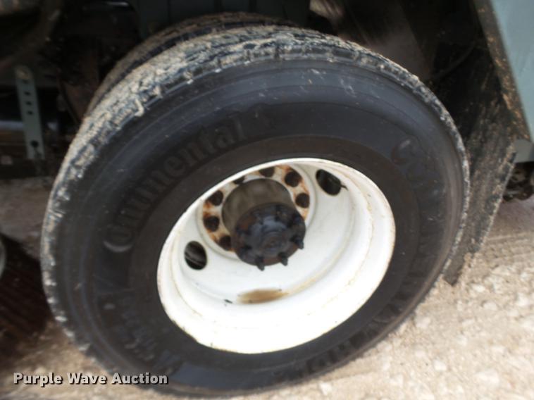 image for item EN9630 2005 Elgin Eagle Series F street sweeper