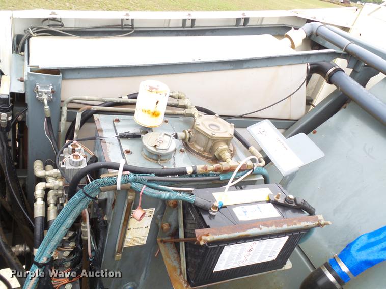 image for item EN9630 2005 Elgin Eagle Series F street sweeper