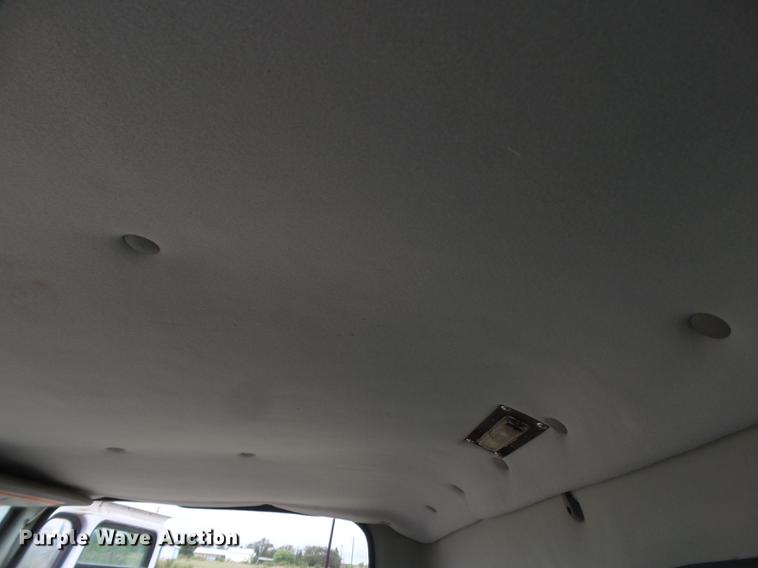 image for item EN9630 2005 Elgin Eagle Series F street sweeper