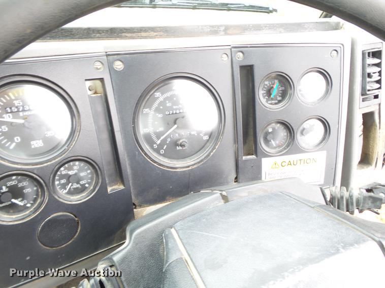 image for item EN9630 2005 Elgin Eagle Series F street sweeper