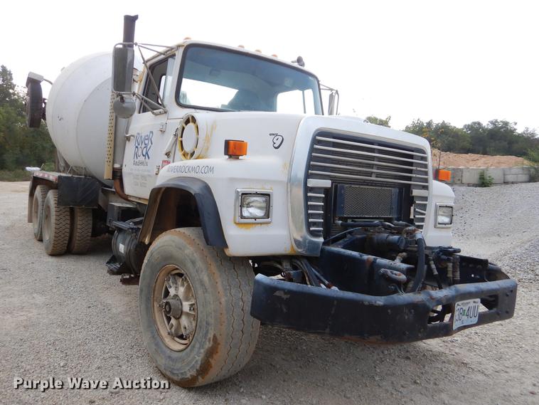 image for item EO9643 1989 Ford LT8000 ready mix truck