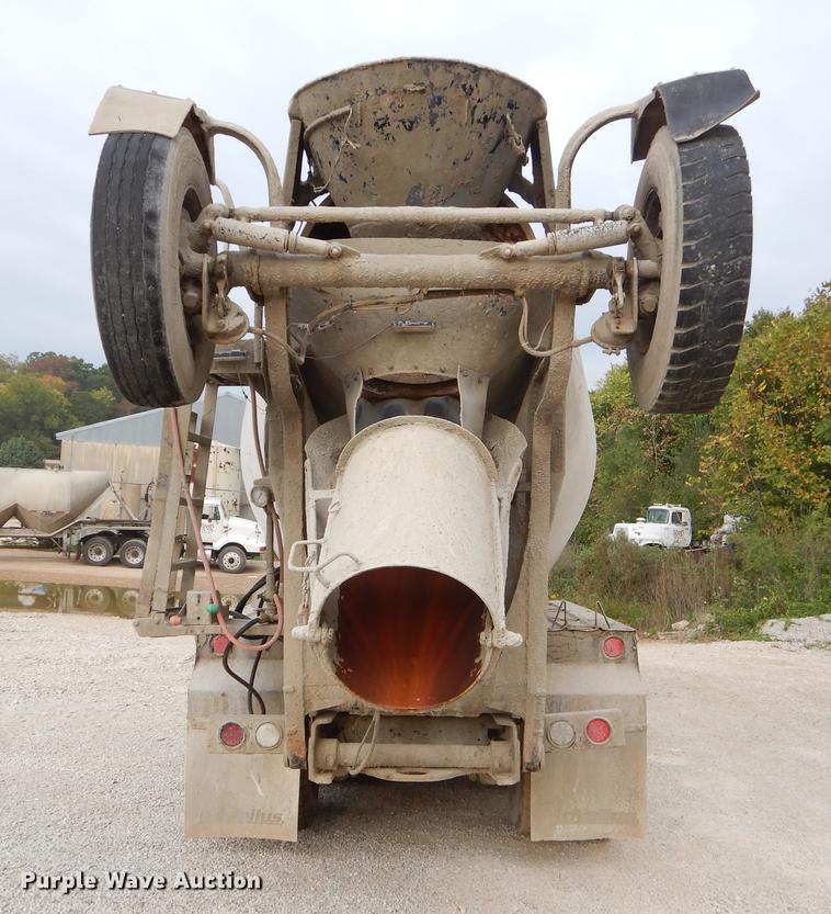 image for item EO9643 1989 Ford LT8000 ready mix truck