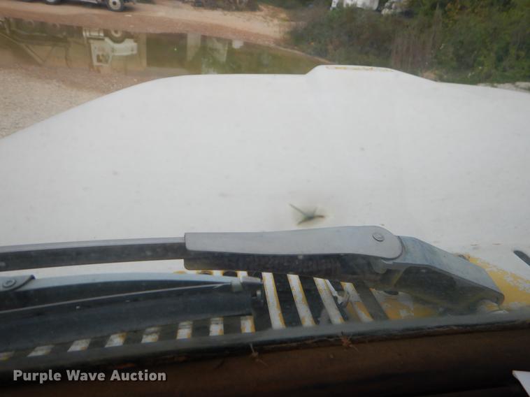 image for item EO9643 1989 Ford LT8000 ready mix truck