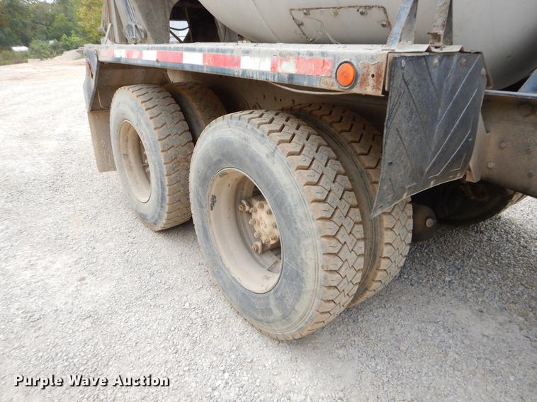 image for item EO9643 1989 Ford LT8000 ready mix truck