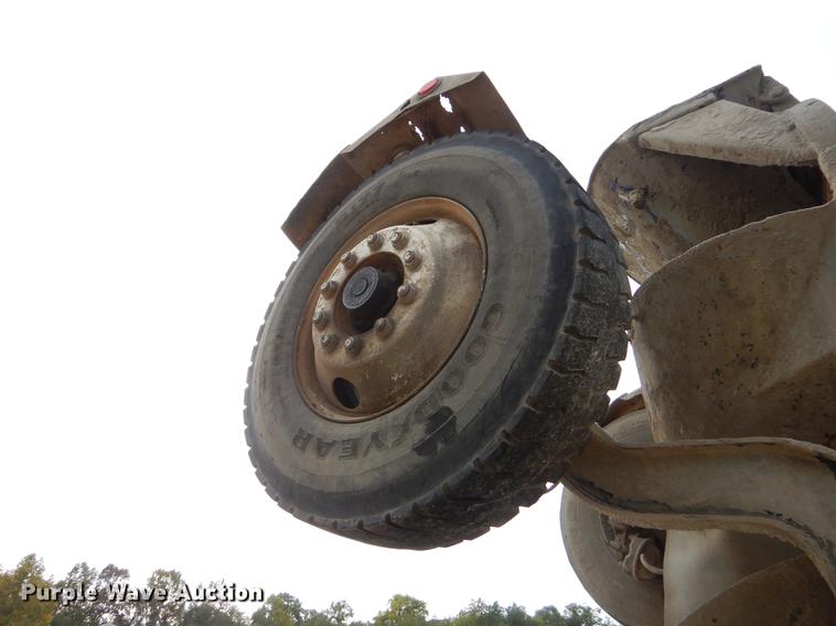 image for item EO9643 1989 Ford LT8000 ready mix truck