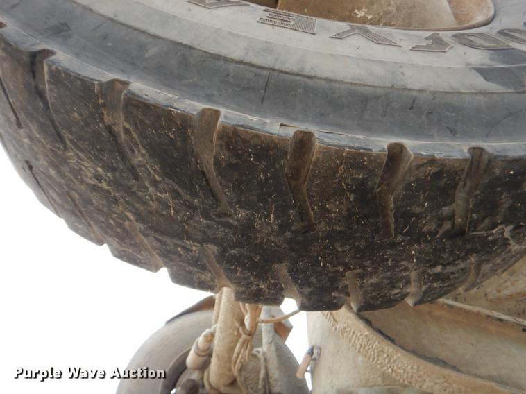 image for item EO9643 1989 Ford LT8000 ready mix truck