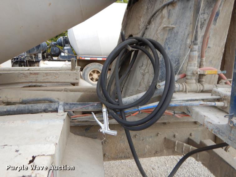 image for item EO9643 1989 Ford LT8000 ready mix truck