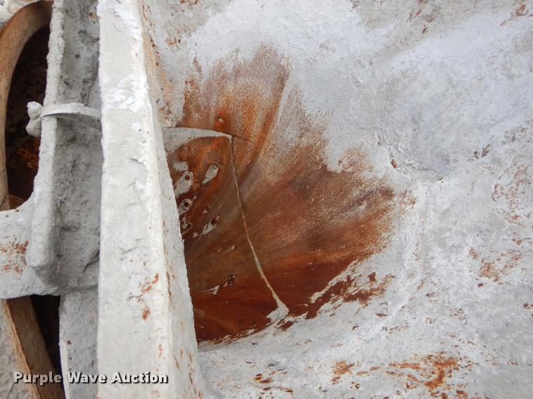 image for item EO9643 1989 Ford LT8000 ready mix truck