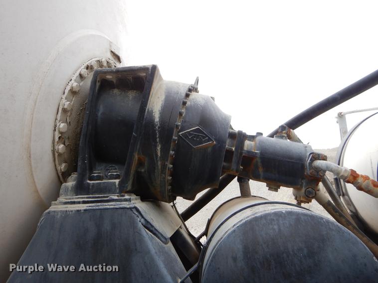 image for item EO9643 1989 Ford LT8000 ready mix truck