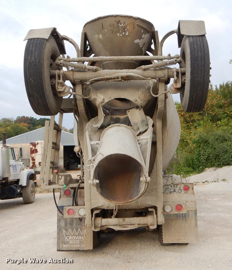 image for item EO9644 1989 Ford LT8000 ready mix truck