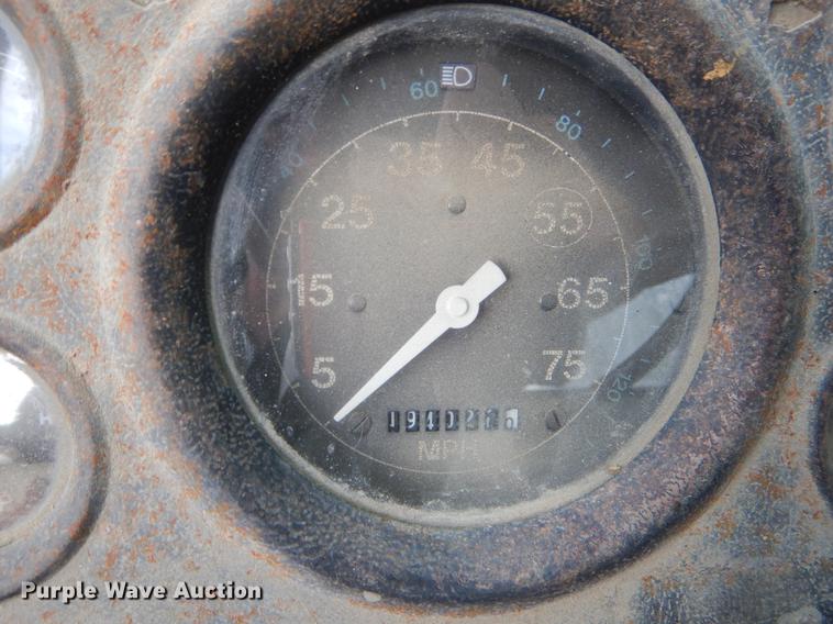 image for item EO9644 1989 Ford LT8000 ready mix truck