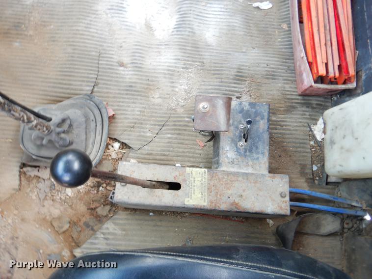 image for item EO9644 1989 Ford LT8000 ready mix truck