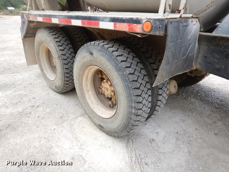 image for item EO9644 1989 Ford LT8000 ready mix truck