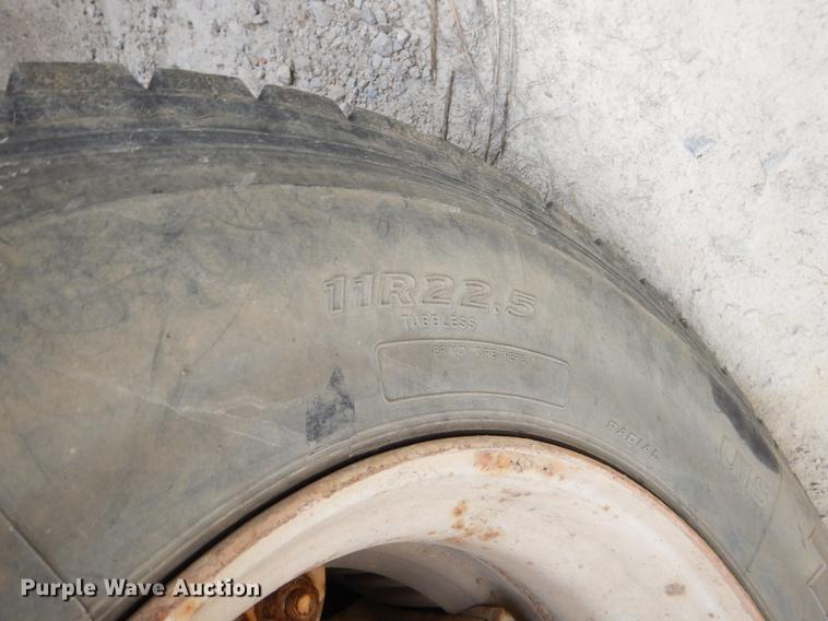 image for item EO9644 1989 Ford LT8000 ready mix truck