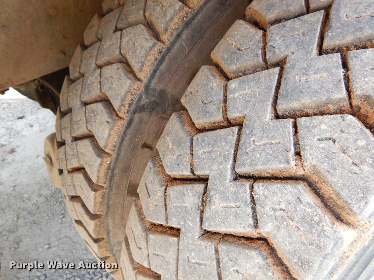 image for item EO9644 1989 Ford LT8000 ready mix truck