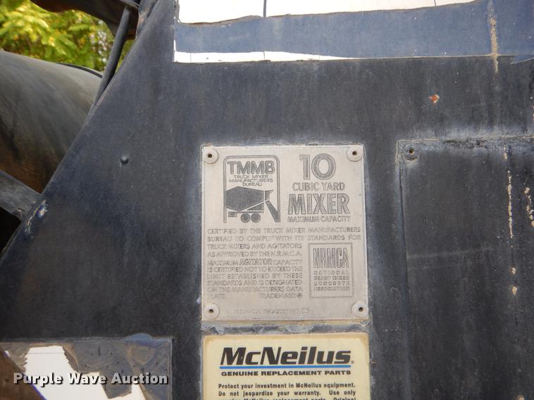 image for item EO9644 1989 Ford LT8000 ready mix truck