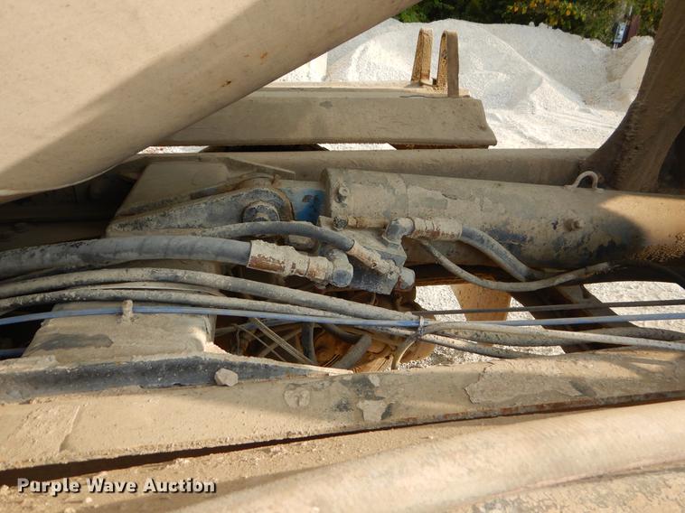 image for item EO9644 1989 Ford LT8000 ready mix truck