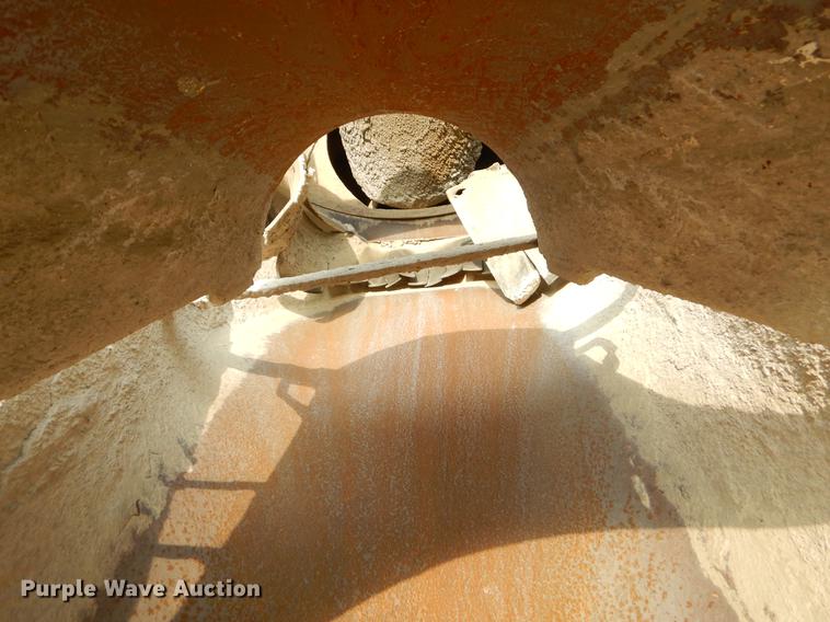 image for item EO9644 1989 Ford LT8000 ready mix truck