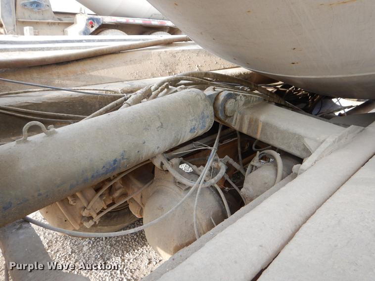 image for item EO9644 1989 Ford LT8000 ready mix truck