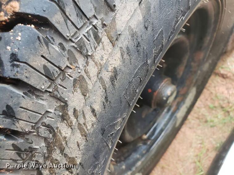 image for item EO9665 2007 Ditch Witch FX30 vacuum excavator