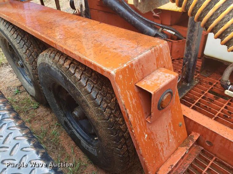 image for item EO9665 2007 Ditch Witch FX30 vacuum excavator