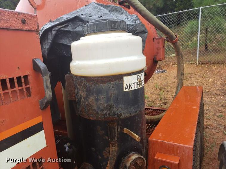 image for item EO9665 2007 Ditch Witch FX30 vacuum excavator