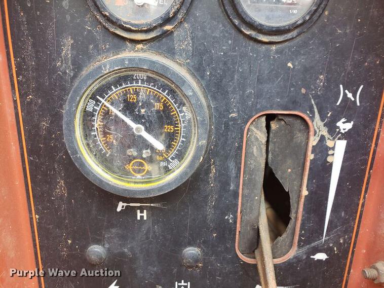 image for item EO9665 2007 Ditch Witch FX30 vacuum excavator