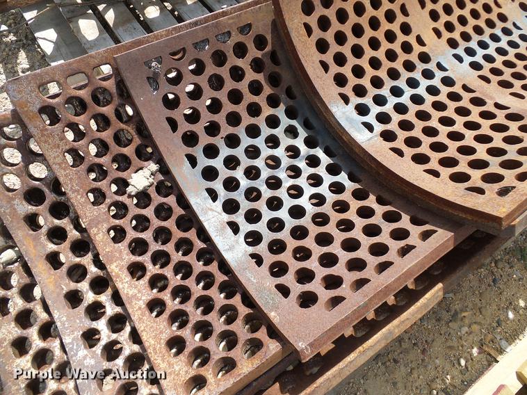 image for item EP9522 (7) Morbark round screens