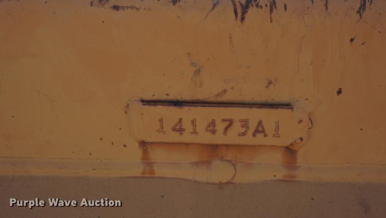 image for item EU9135 Case 84" loader bucket