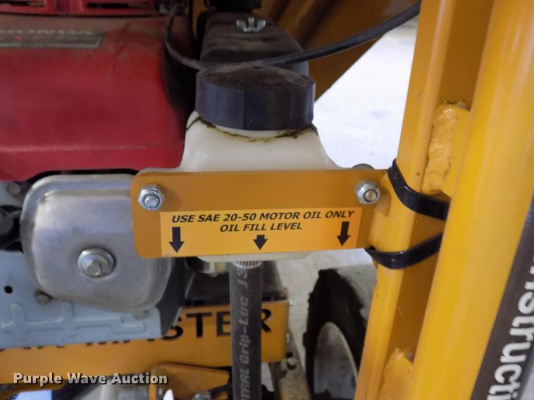 image for item FQ9014 Roofmaster Razer tear off machine