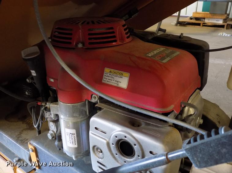 image for item FQ9014 Roofmaster Razer tear off machine