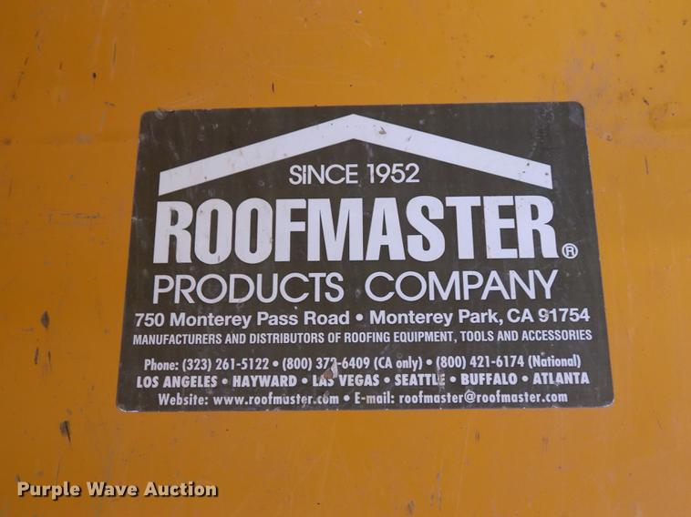 image for item FQ9014 Roofmaster Razer tear off machine