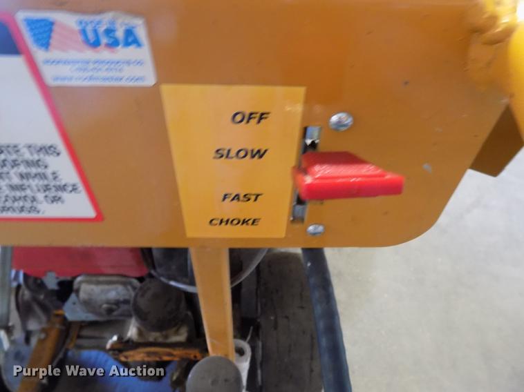 image for item FQ9015 Roofmaster Razer tear off machine