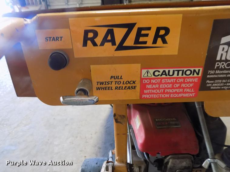 image for item FQ9015 Roofmaster Razer tear off machine