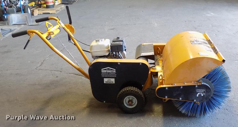 image for item FQ9018 2017 Roofmaster power broom