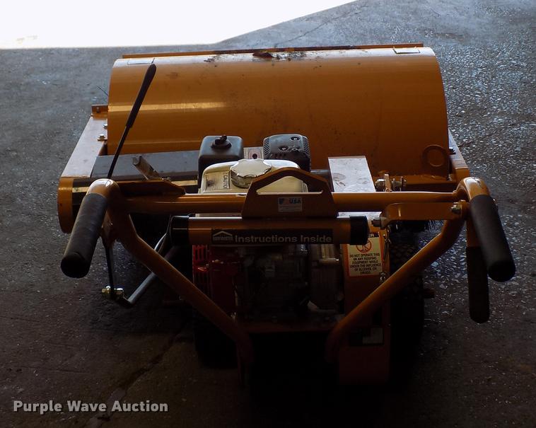 image for item FQ9018 2017 Roofmaster power broom