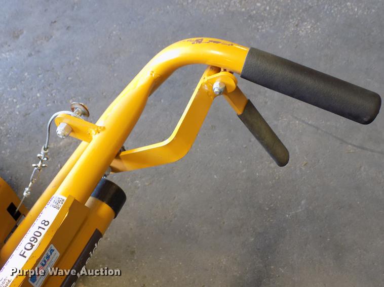 image for item FQ9018 2017 Roofmaster power broom