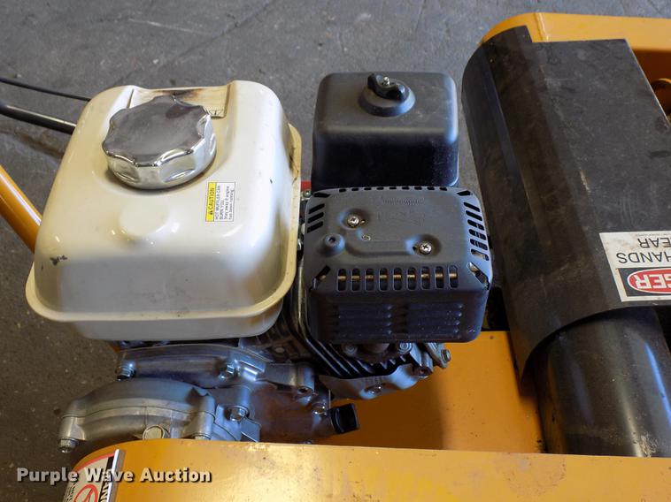 image for item FQ9018 2017 Roofmaster power broom