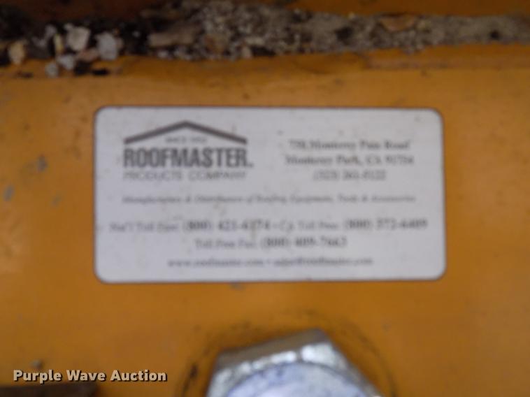 image for item FQ9018 2017 Roofmaster power broom